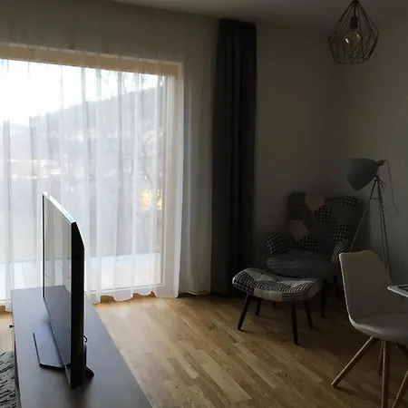Sunny Apartman アパート *